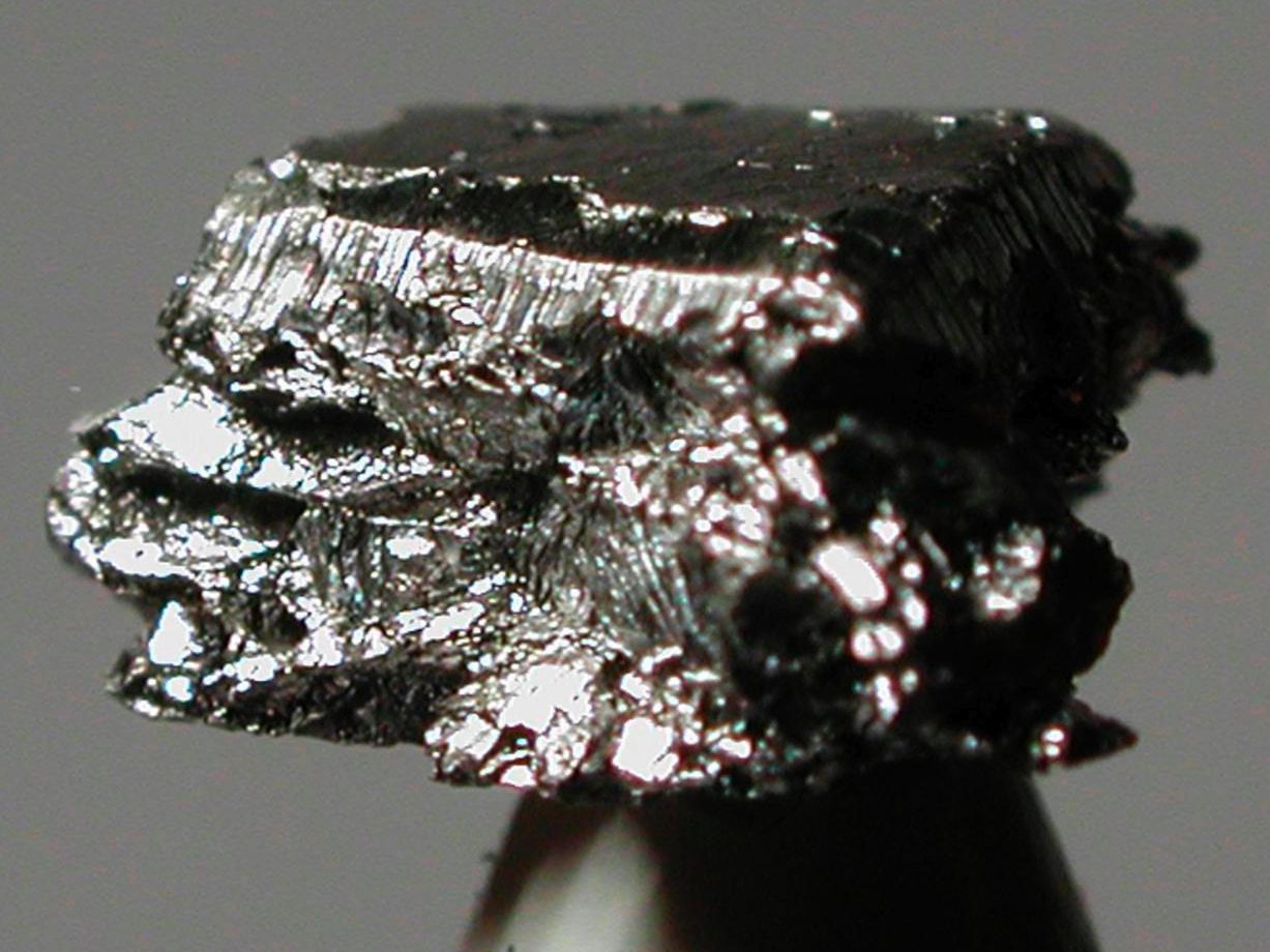 عکس فلز ایردیوم